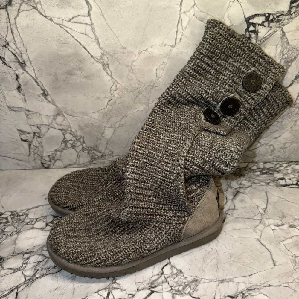 UGG Australia Classic Cardy Grey  Knit Boots Sz 7 Buttons